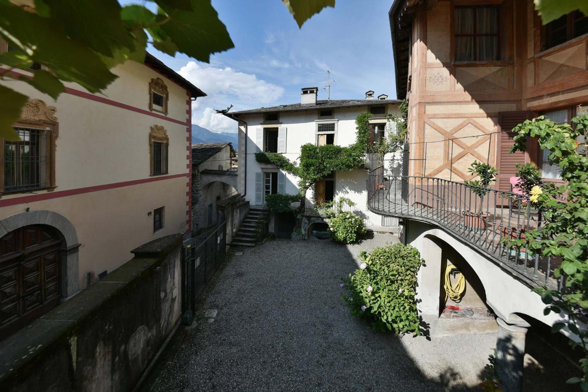Piano Nobile Al Roseto Del Drago Villa San Bernardo  Eksteriør billede