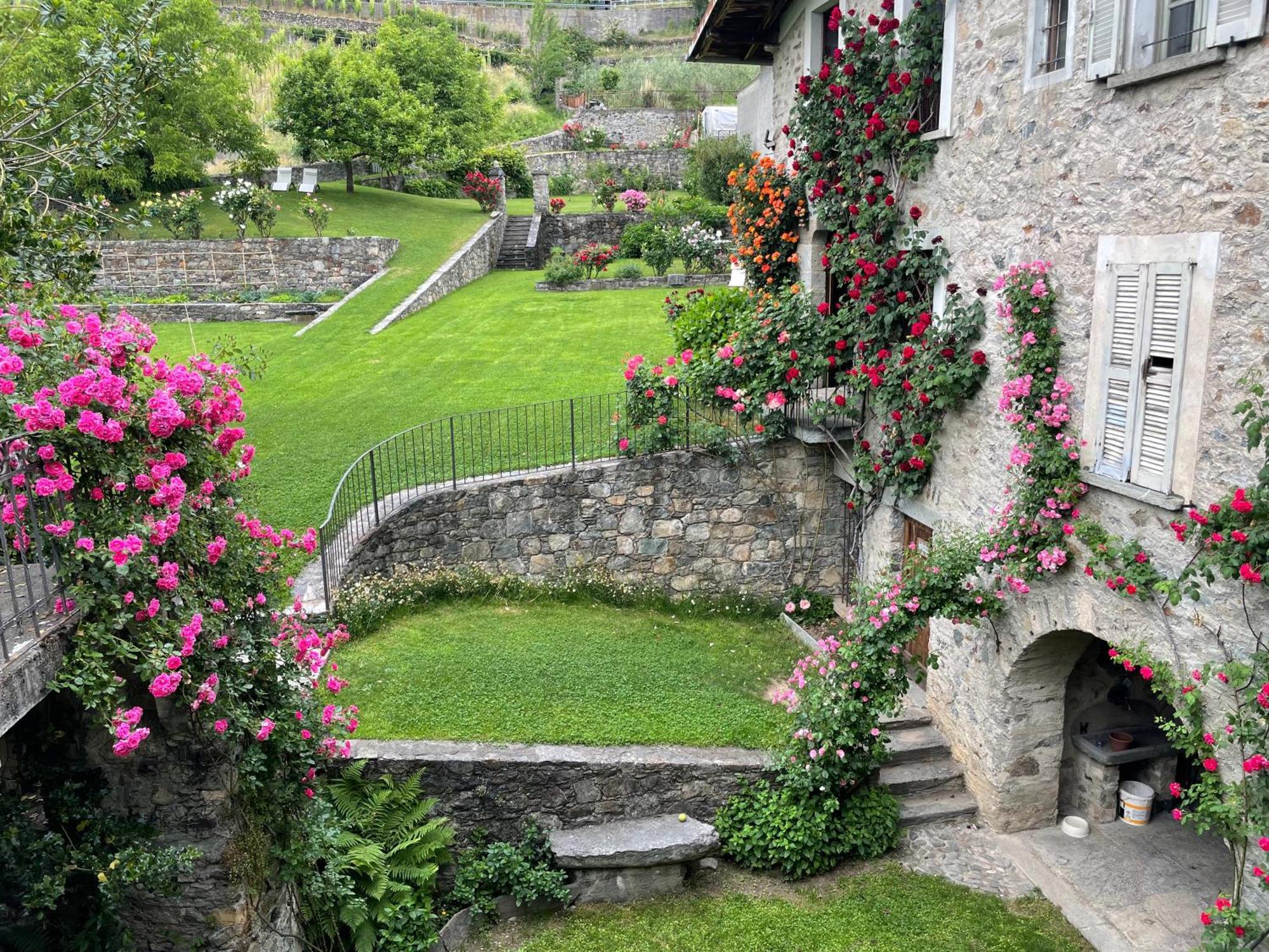 Piano Nobile Al Roseto Del Drago Villa San Bernardo  Eksteriør billede